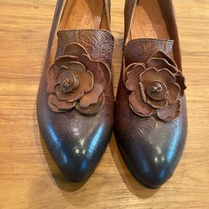 L’Artiste Wedges New without Box